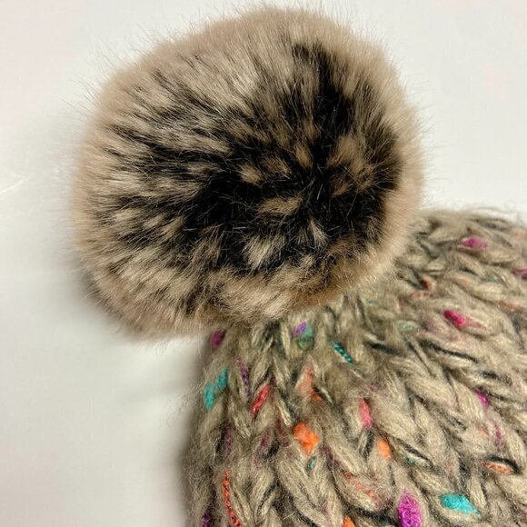 Faux Venzi by Dena Gray Knit Hat with Pom - Picture 2 of 8